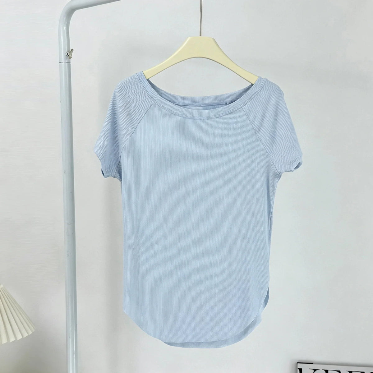 Yoga Clothes for Women 2026 New Style Tops, Lazy Style Summer Nude-Feel Yoga Clothes, Loose Fit, Cover-Up, Suitable for Outdoor Running and Sports