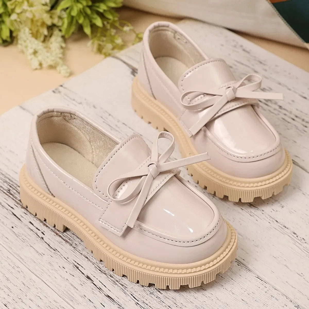 Kids Uniform Shoes Black Glossy for School Girls Performance Shoes Simple Bows 2025 Spring Autumn Children Flat Shoes Round Toes