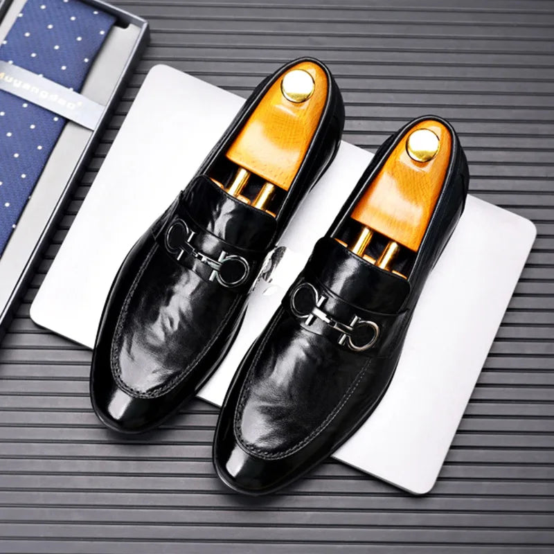 New Shoes for Men Leather Casual Shoes Fashion Business Leisure Dress Shoes Street Cool Loafers