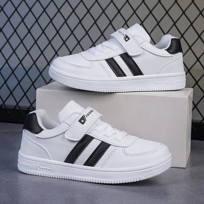 Kids School Sports Walking Shoes Fashion White Casual Sneakers for Boys &amp; Girls Non-Slip Soft Sole Children&