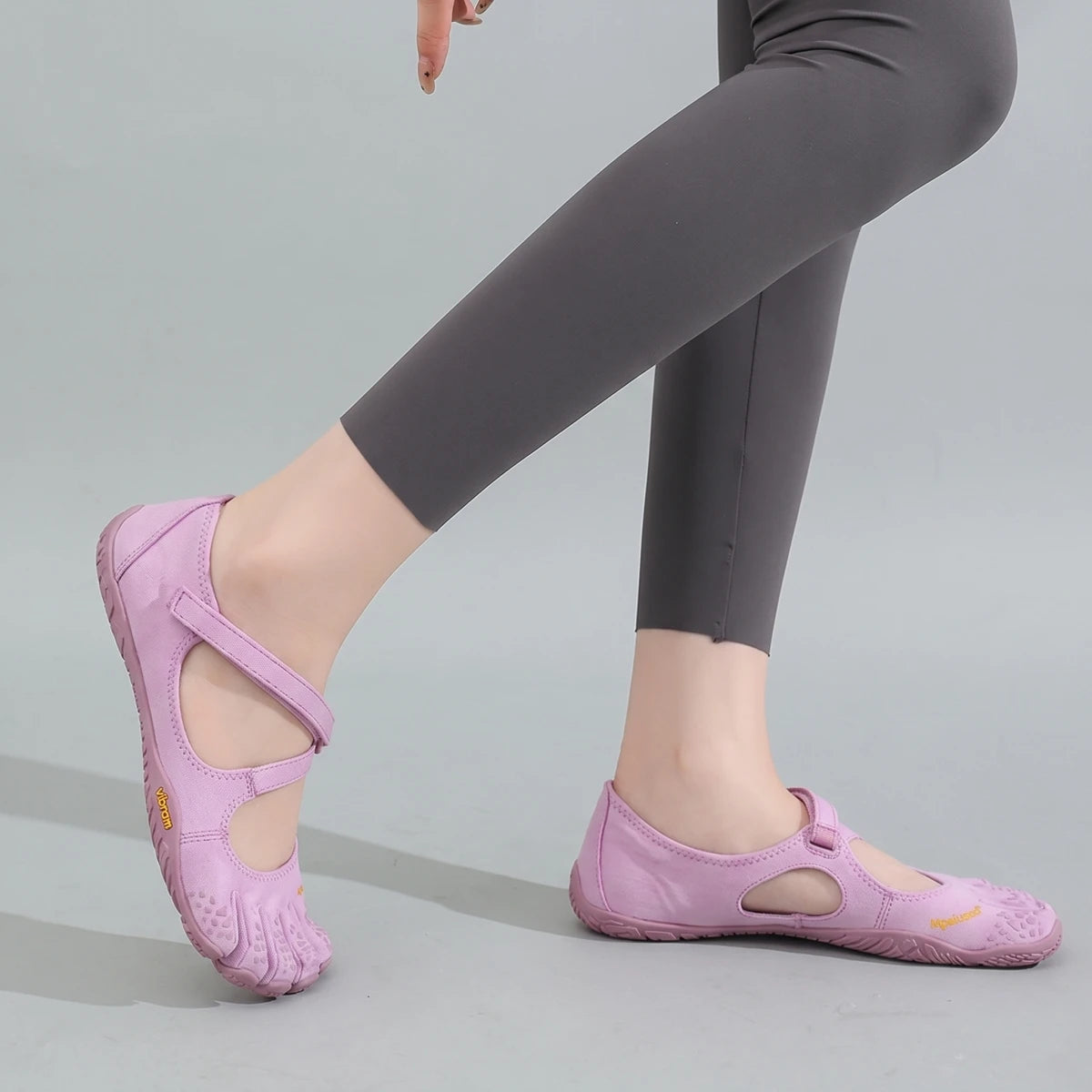 Women‘s Five Toe Shoes with Loop Strap - Barefoot Minimalist Flats for Hiking, Yoga, Gym Quick-Dry Water &amp; Everyday Casual Wear