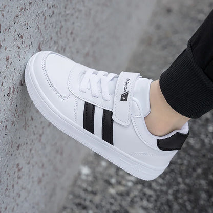 Kids School Sports Walking Shoes Fashion White Casual Sneakers for Boys &amp; Girls Non-Slip Soft Sole Children&