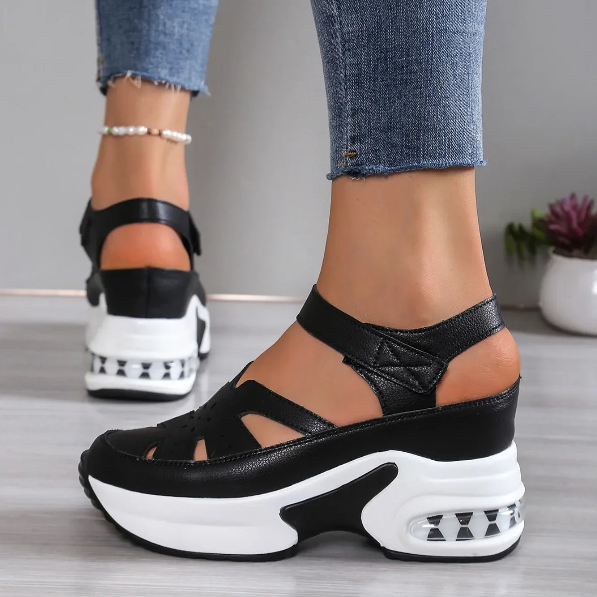 Women Sandals New Closed Toe Office and Career Summer Solid Wedge Shoes for Women New High Quality Buckle Strap Sandals Women