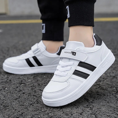 Kids School Sports Walking Shoes Fashion White Casual Sneakers for Boys &amp; Girls Non-Slip Soft Sole Children&
