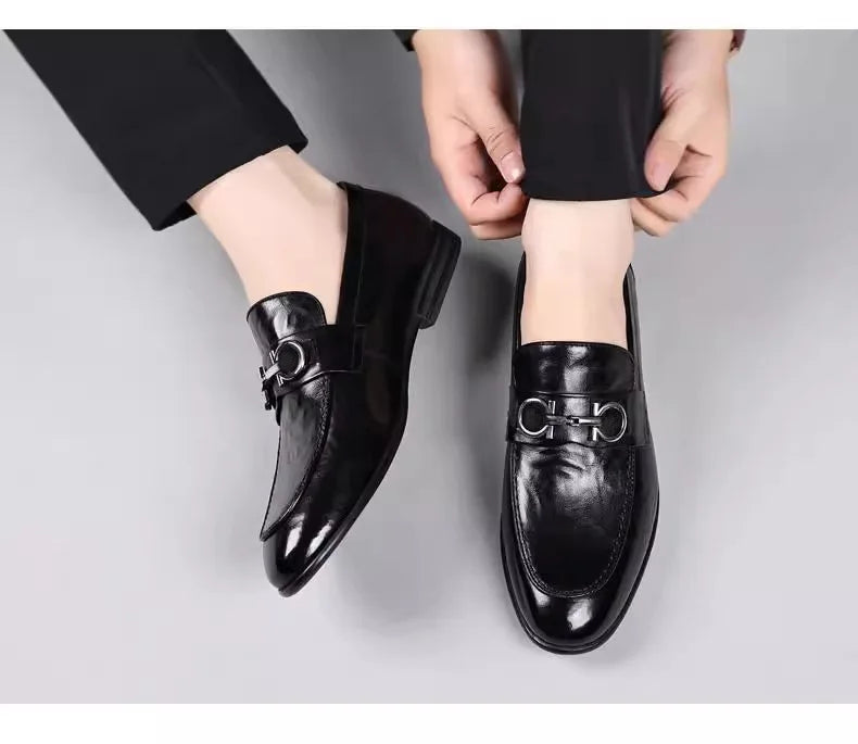 New Shoes for Men Leather Casual Shoes Fashion Business Leisure Dress Shoes Street Cool Loafers