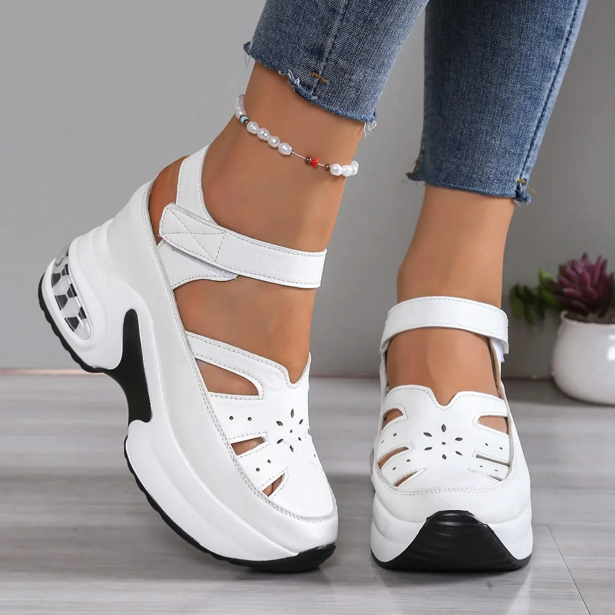 Women Sandals New Closed Toe Office and Career Summer Solid Wedge Shoes for Women New High Quality Buckle Strap Sandals Women