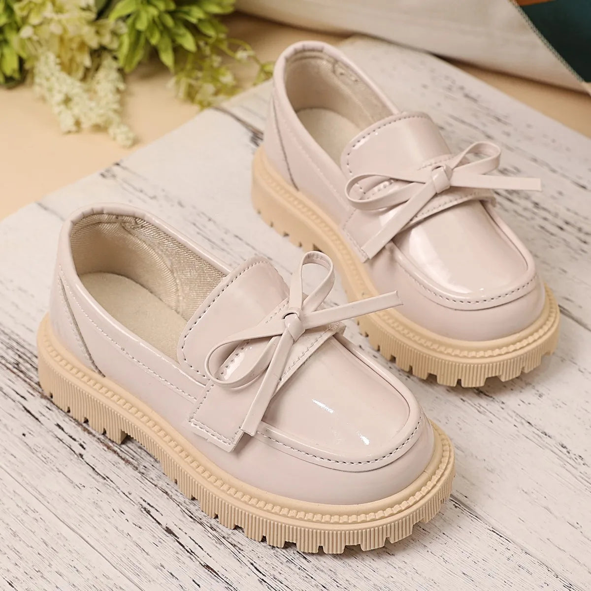 Kids Uniform Shoes Black Glossy for School Girls Performance Shoes Simple Bows 2025 Spring Autumn Children Flat Shoes Round Toes