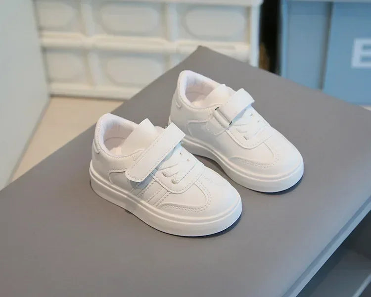 Kids Sports Shoes for School 2025 New Fashion Boys Girls White Shoes Non-slip Soft Sole Children Casual Shoes Hook&loop Trendy