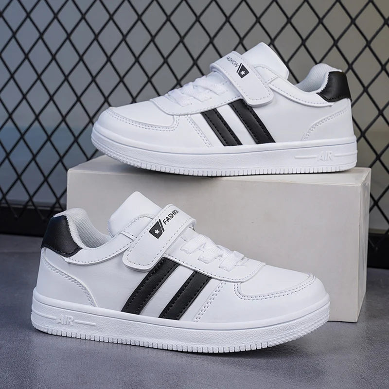 Kids School Sports Walking Shoes Fashion White Casual Sneakers for Boys &amp; Girls Non-Slip Soft Sole Children&