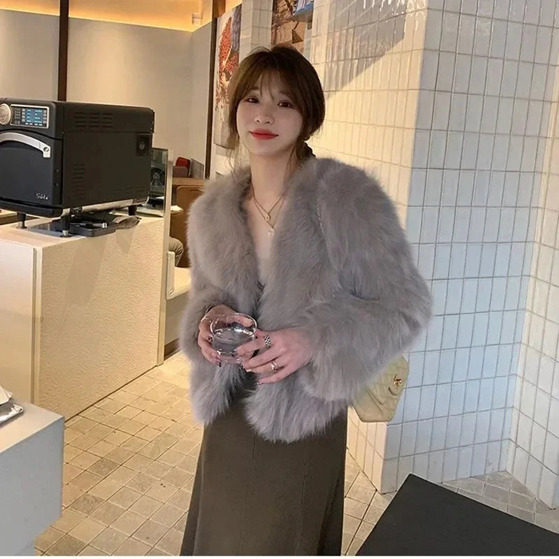 2026 New Winter Womens Faux Fur Coat Fashion Casual Imitation Fox Fur Jacket Short Loose Versatile Womens Fur Coats Top