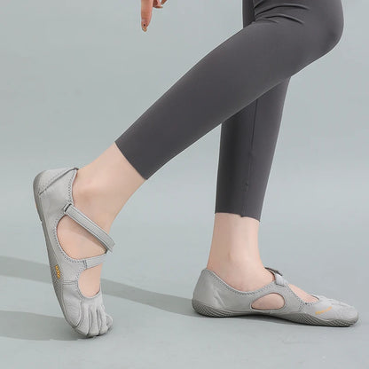 Women‘s Five Toe Shoes with Loop Strap - Barefoot Minimalist Flats for Hiking, Yoga, Gym Quick-Dry Water &amp; Everyday Casual Wear
